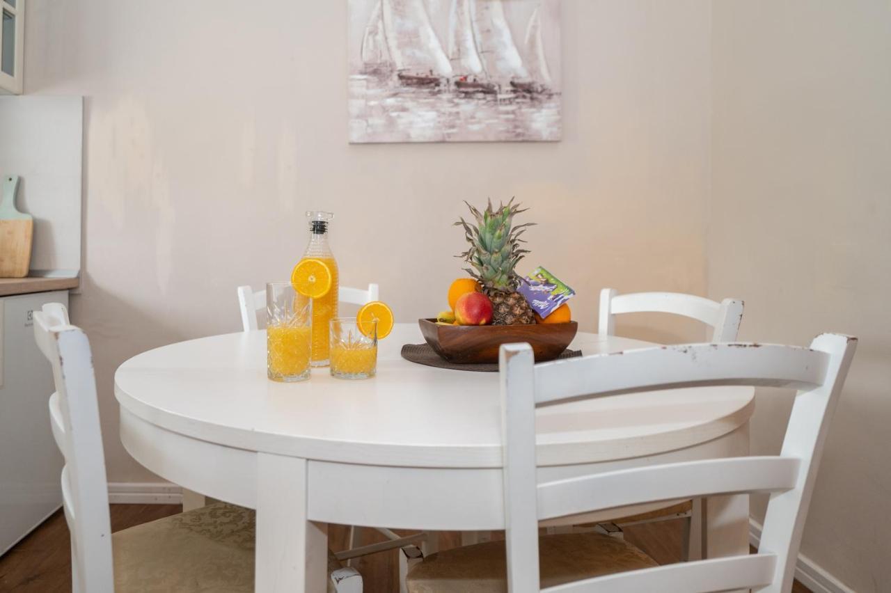 Apartment Petra & Apartment Rustic Makarska Exterior foto