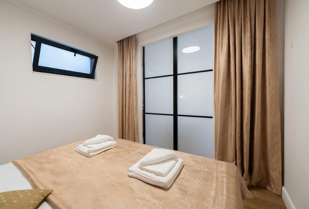 Apartment Petra & Apartment Rustic Makarska Exterior foto